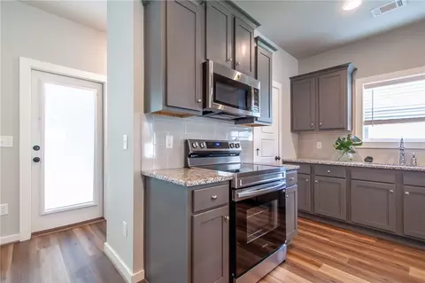 417 Jack Hampton Dr, Auburn, AL 36830 photo 6
