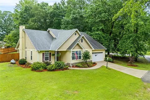 601 Cusseta Rd, Opelika, AL 36801