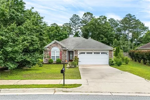 4339 Live Oak Dr, Auburn, AL 36830