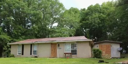 927 Manoy Dr, Jacksons Gap, AL 36861
