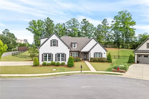 1128 Willow View Dr, Opelika, AL 36801