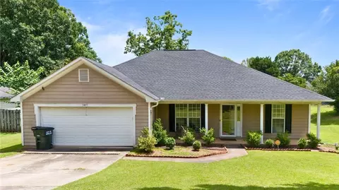 1417 Ridge Rd, Opelika, AL 36801