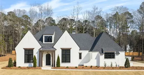 2109 Larkhill Ln, Auburn, AL 36830