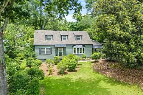 335 Woodfield Dr, Auburn, AL 36830