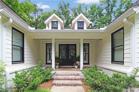 3897 Moores Mill Rd, Auburn, AL 36830