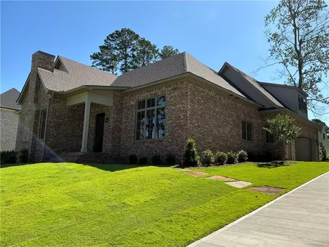 1012 Felton Ln, Auburn, AL 36830