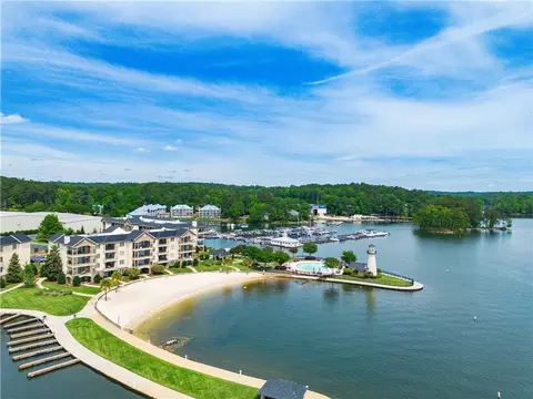 390 Marina Point Rd #D305, Dadeville, AL 36853