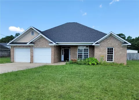 17 Ridgebrook Dr, Phenix City, AL 36869