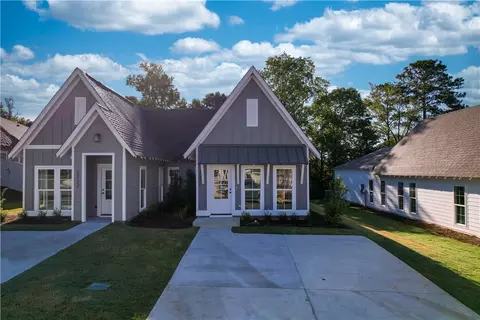 3230 Bradley Ln, Auburn, AL 36830