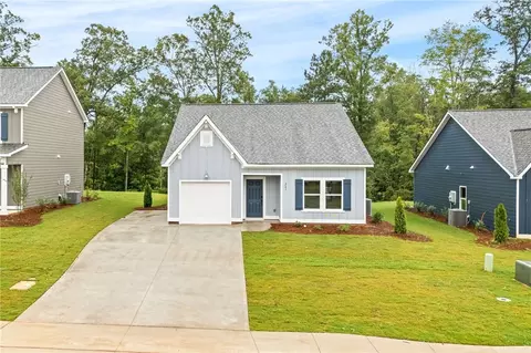 287 Gray St, Opelika, AL 36801