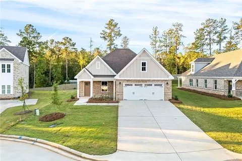 2449 Ridgecrest Dr, Auburn, AL 36832