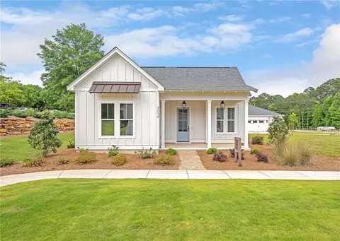 3034 Yards Ln, Opelika, AL 36801