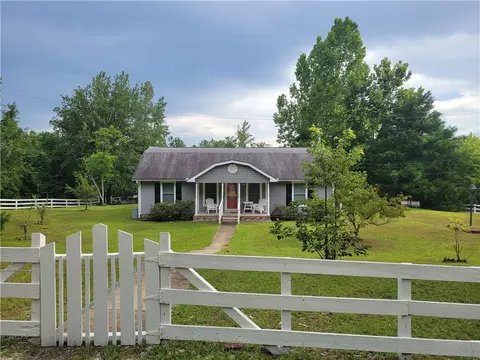 601 Herbert Brown Rd, Auburn, AL 36830