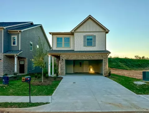 2622 Stokes Dr, Opelika, AL 36804