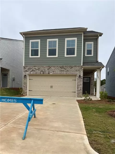 2661 Stokes Dr, Opelika, AL 36804