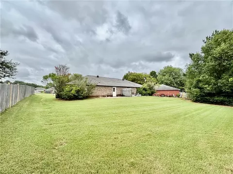 Exterior - 1982 Woodview Ct, Auburn, AL 36832 photo 2 of 3
