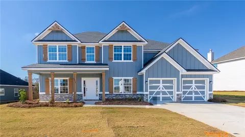 2938 Wyndham Village Dr, Opelika, AL 36804
