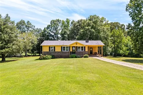 1195 County Road 55, Camp Hill, AL 36850
