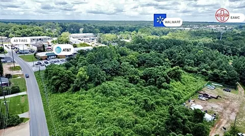 0000 Airport Rd, Opelika, AL 36801