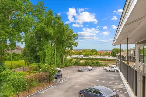 634 W Magnolia Ave #319, Auburn, AL 36830