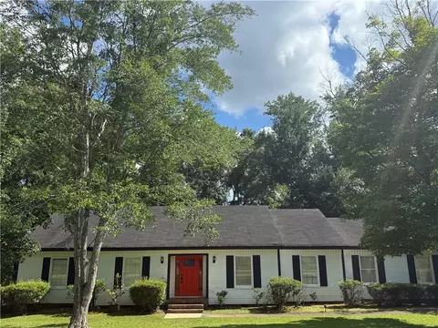 1906 SW 8th St, Lanett, AL 36863