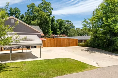 502 E Thach Ave, Auburn, AL 36830 photo 3