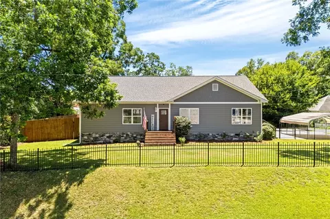 502 E Thach Ave, Auburn, AL 36830 photo 2
