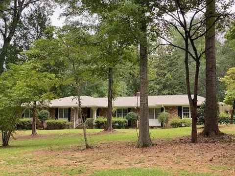 2502 13th Ave, Valley, AL 36854