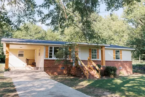 1092 Carol St, La Fayette, AL 36862