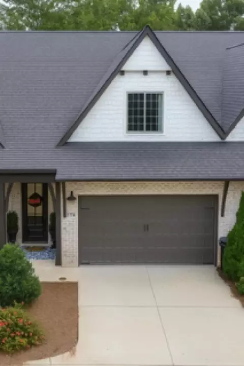 1718 W Farmville Rd, Auburn, AL 36830