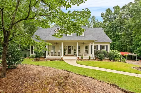 255 Hedgerow Cir, Auburn, AL 36830