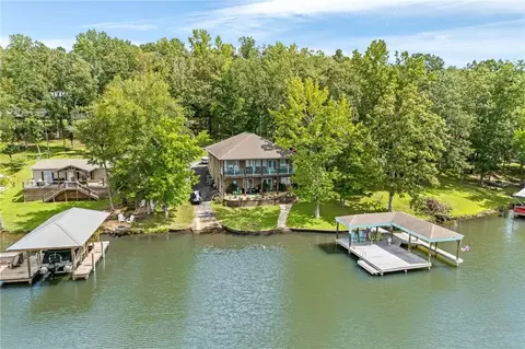 303 Lakeview Dr, Dadeville, AL 36853