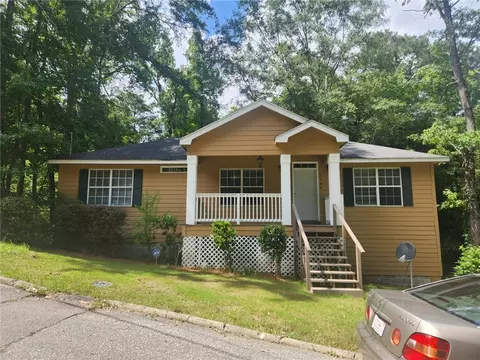 1104 Floyd Ave, Tuskegee, AL 36088
