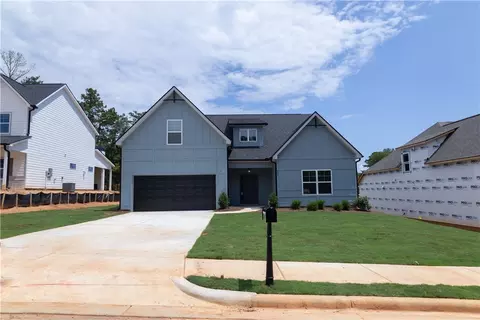 837 Asheton Dr #3, Opelika, AL 36801