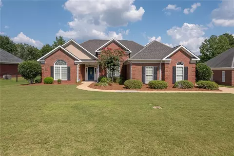 5206 Best Dr, Phenix City, AL 36867