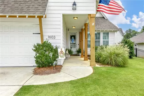 1603 Whiskey Run Ln, Auburn, AL 36830