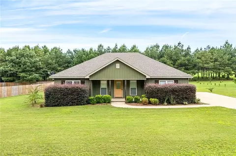 5971 Cherokee Trl, Tallassee, AL 36078