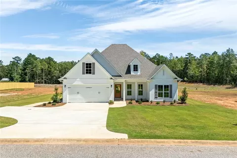 1757 Hanson St, Opelika, AL 36801