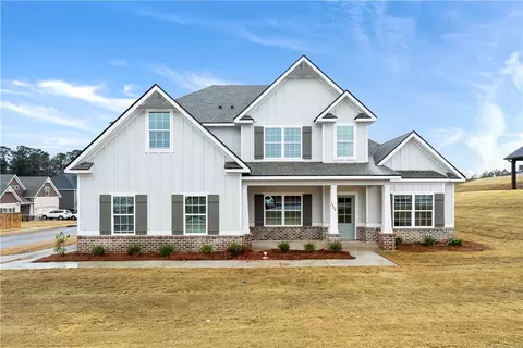 1464 Academy Dr, Auburn, AL 36830
