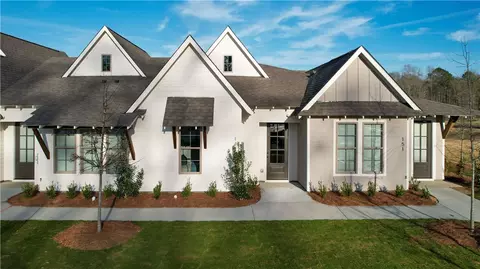 110 Summer St, Opelika, AL 36804