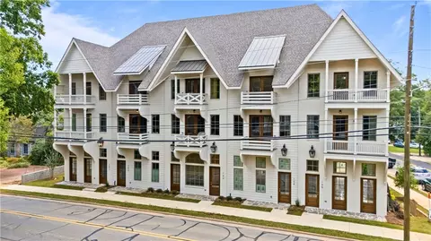 310 Samford Ave #205, Auburn, AL 36830