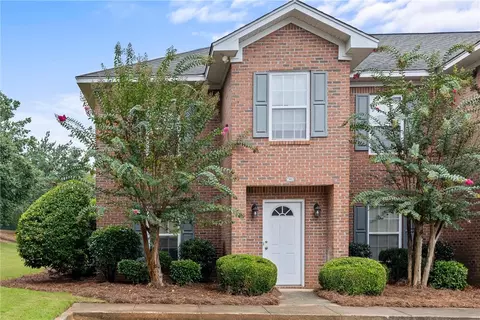 1477 N Donahue Dr #2302, Auburn, AL 36830