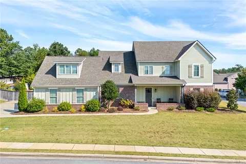 2032 Covey Dr, Auburn, AL 36879