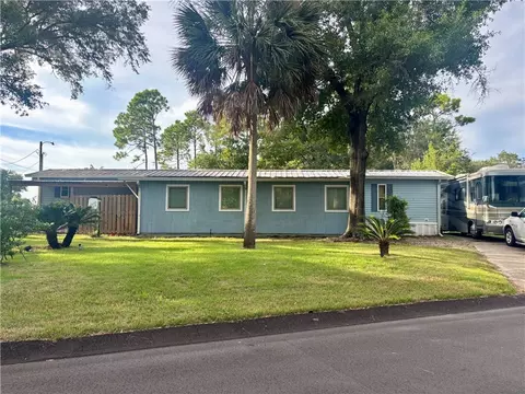 1799 Rico Dr, Lillian, AL 36549