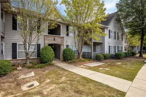1385 S Donahue Dr #2203, Auburn, AL 36832
