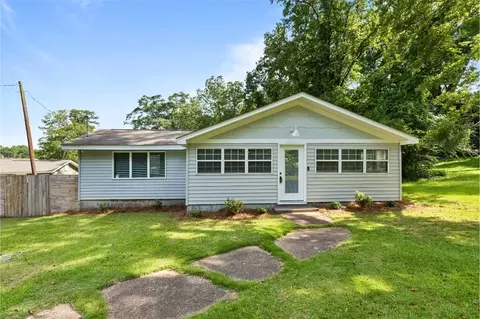 3309 3307 Dallas Ave, Opelika, AL 36801