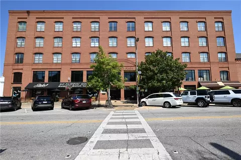 145 E Magnolia Ave #311, Auburn, AL 36830