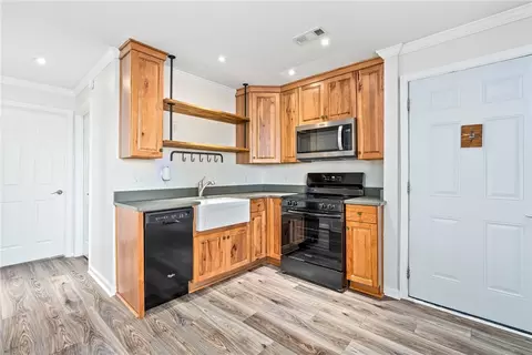 557 W Glenn Ave #B103, Auburn, AL 36830