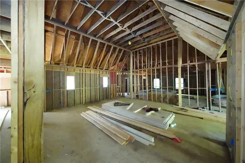 9 Pilgrim St, Fort Mitchell, AL 36856
