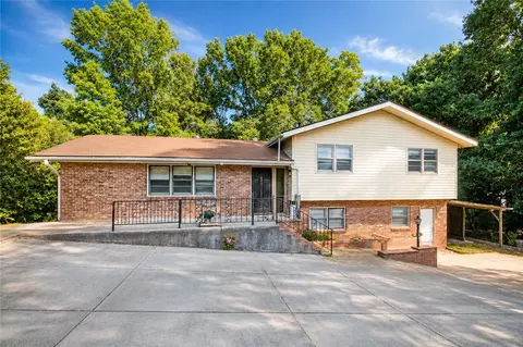 206 4th Ave, Opelika, AL 36801